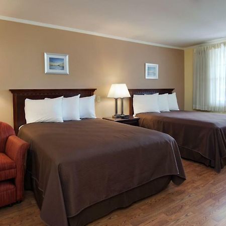 Cape Cod Harbor House Inn Hyannis Exterior foto
